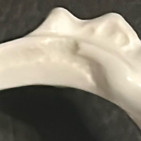 Vintage oval dish, footed handles lid floral gold etching (8726) - Picture 15 of 15